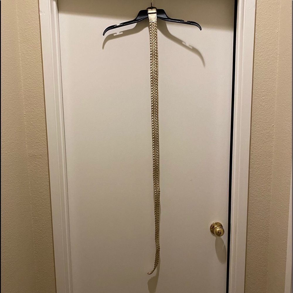 ♦️NWOT♦️Gold Faux Leather Belt